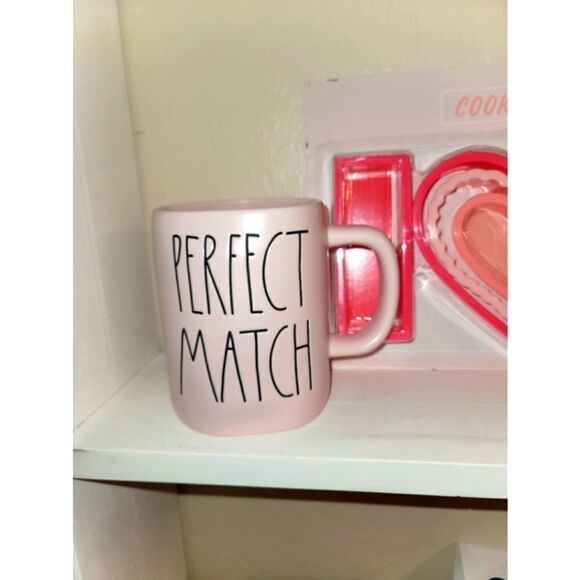 Rae Dunn PERFECT MATCH pink coffee mug Valentines Cup - Picture 9 of 9